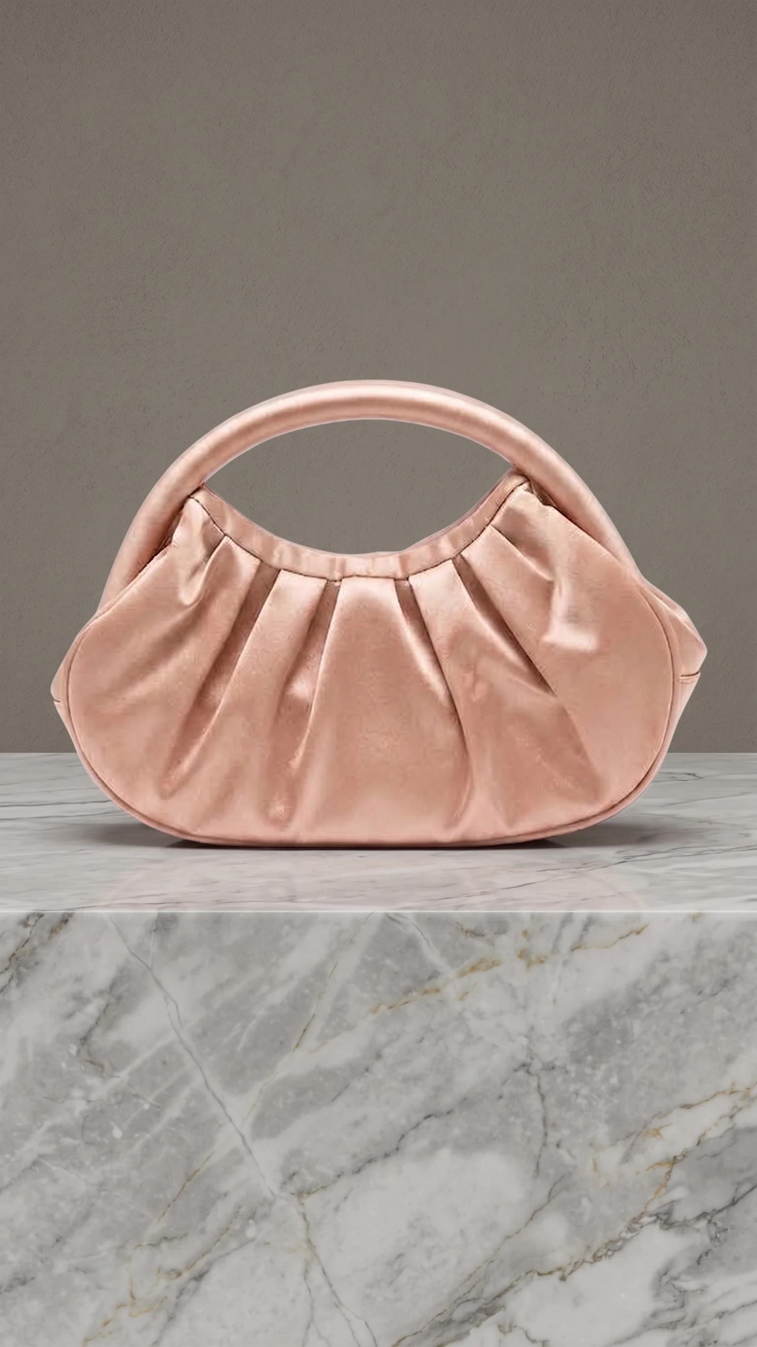 Bolsa Rosa plisado en color rosa