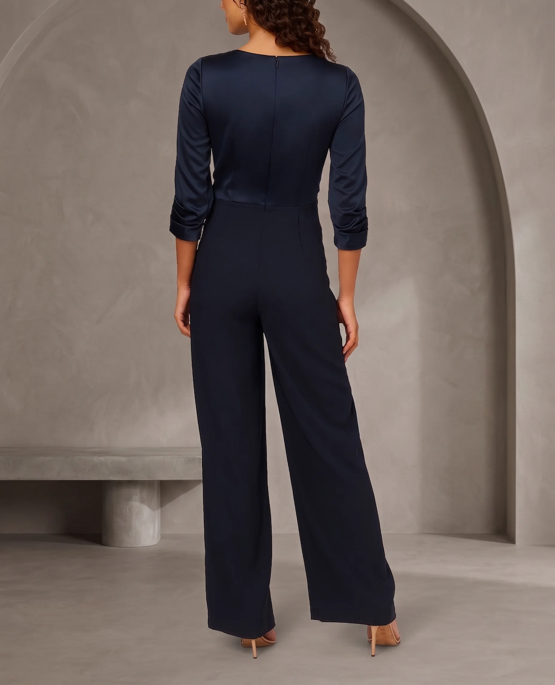 Vestido Jumpsuit Navy en color azul (espalda)