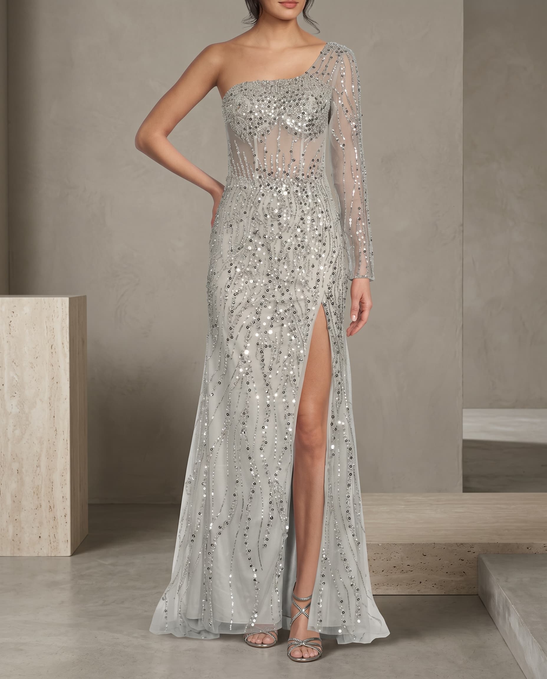 Vestido Gris plata en color gris